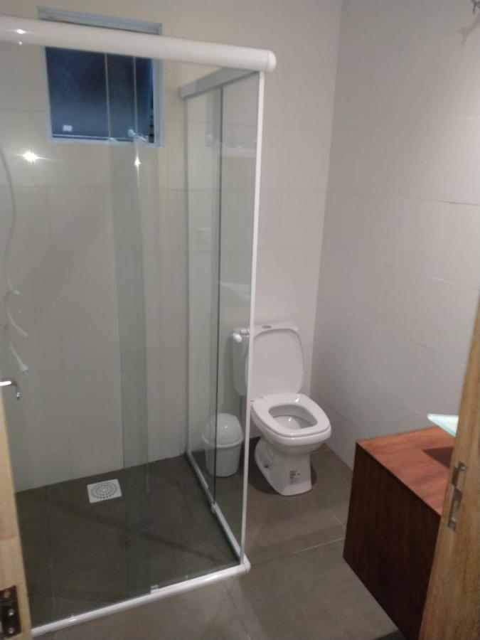 Pousada Suites Do Rosa Прайя-ду-Роза Екстериор снимка